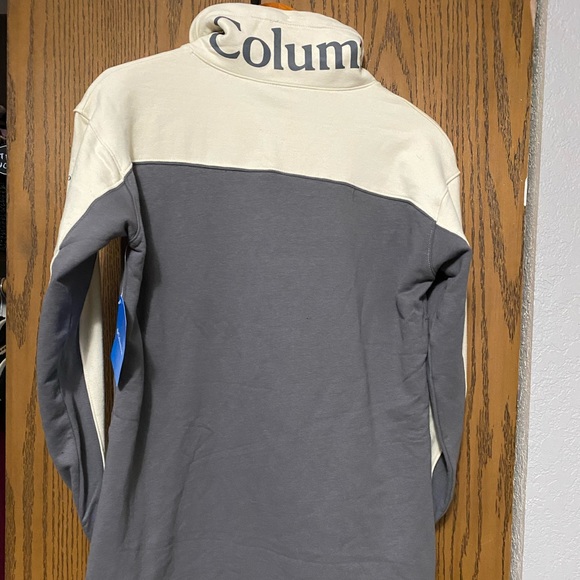 Columbia Tunic Sweater - Picture 3 of 3